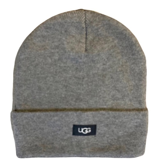 UGG beanie Knitted Cuffed Beanie NWT
UGG Australia - Picture 2 of 5